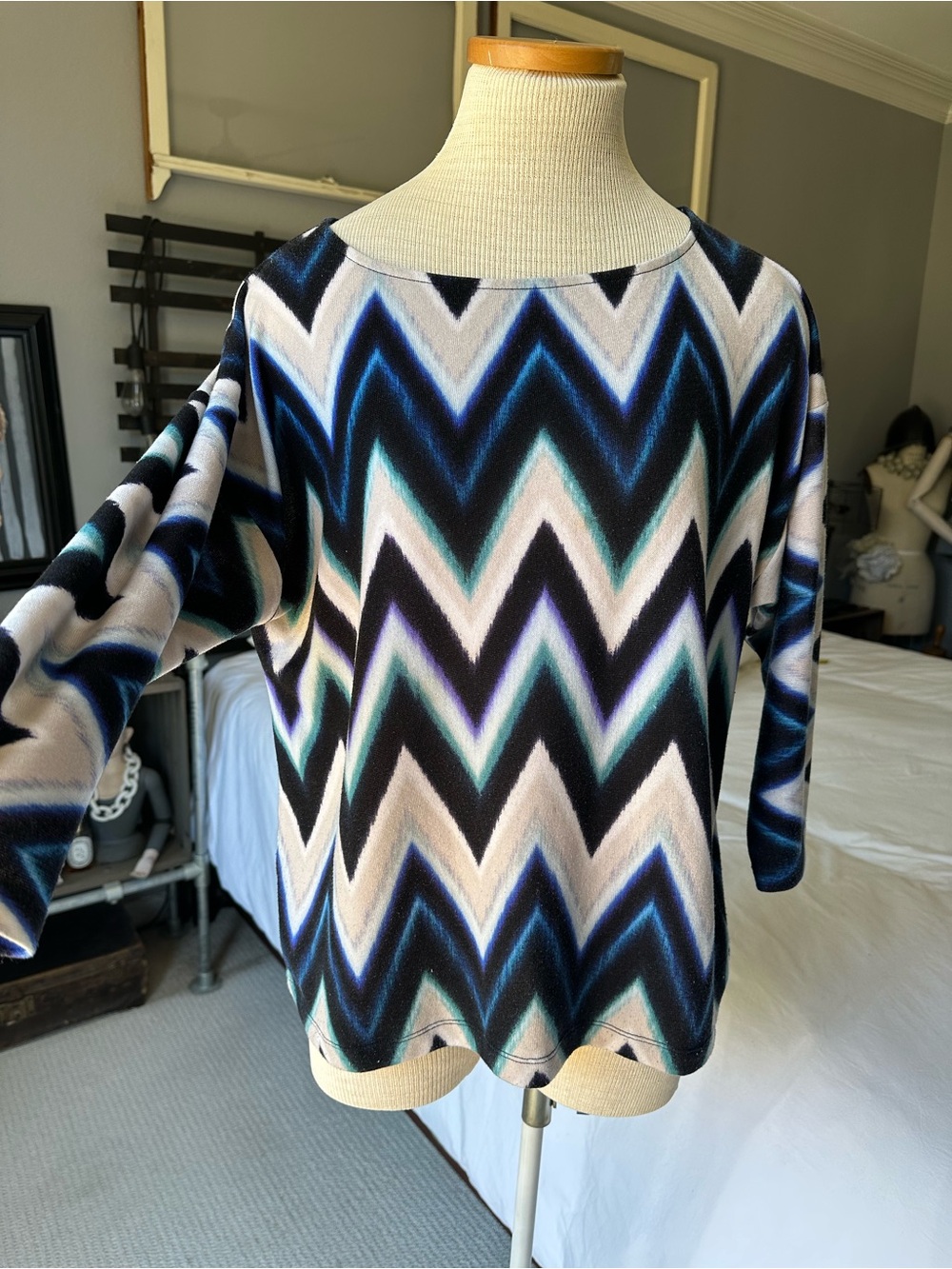 Chico's chevron knit top, size medium